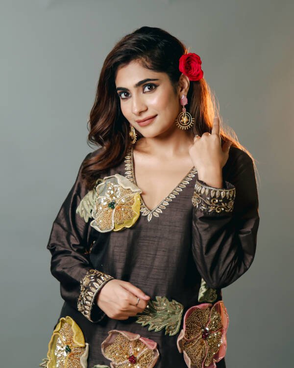 Kurta Set With 3D Flowers in Zardozi Work in Raw Silk Brown - Image 4